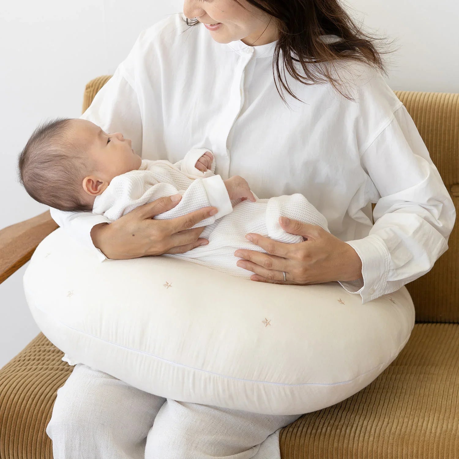 授乳クッション – サンデシカ 公式ストア | 妊婦さんと赤ちゃんに安心